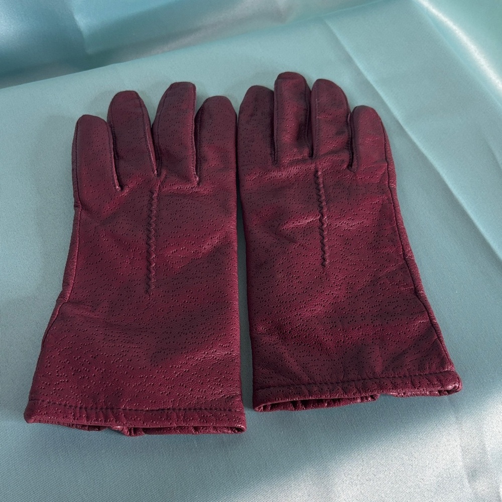 Vintage Fownes Brothers Red Pigskin Leather Gloves Sz M Old Money Old Hollywood